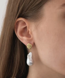 Anni Lu Jet Set Baroque Pearl Earrings