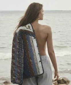 Anni Lu Seaweed Pearl Earrings Gold