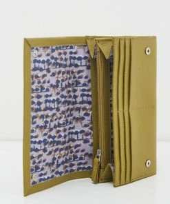 White Stuff Lottie Leather Purse Chart