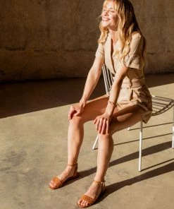 Bobbies Paris Suzanne Summer Camel Flache Ledersandalen