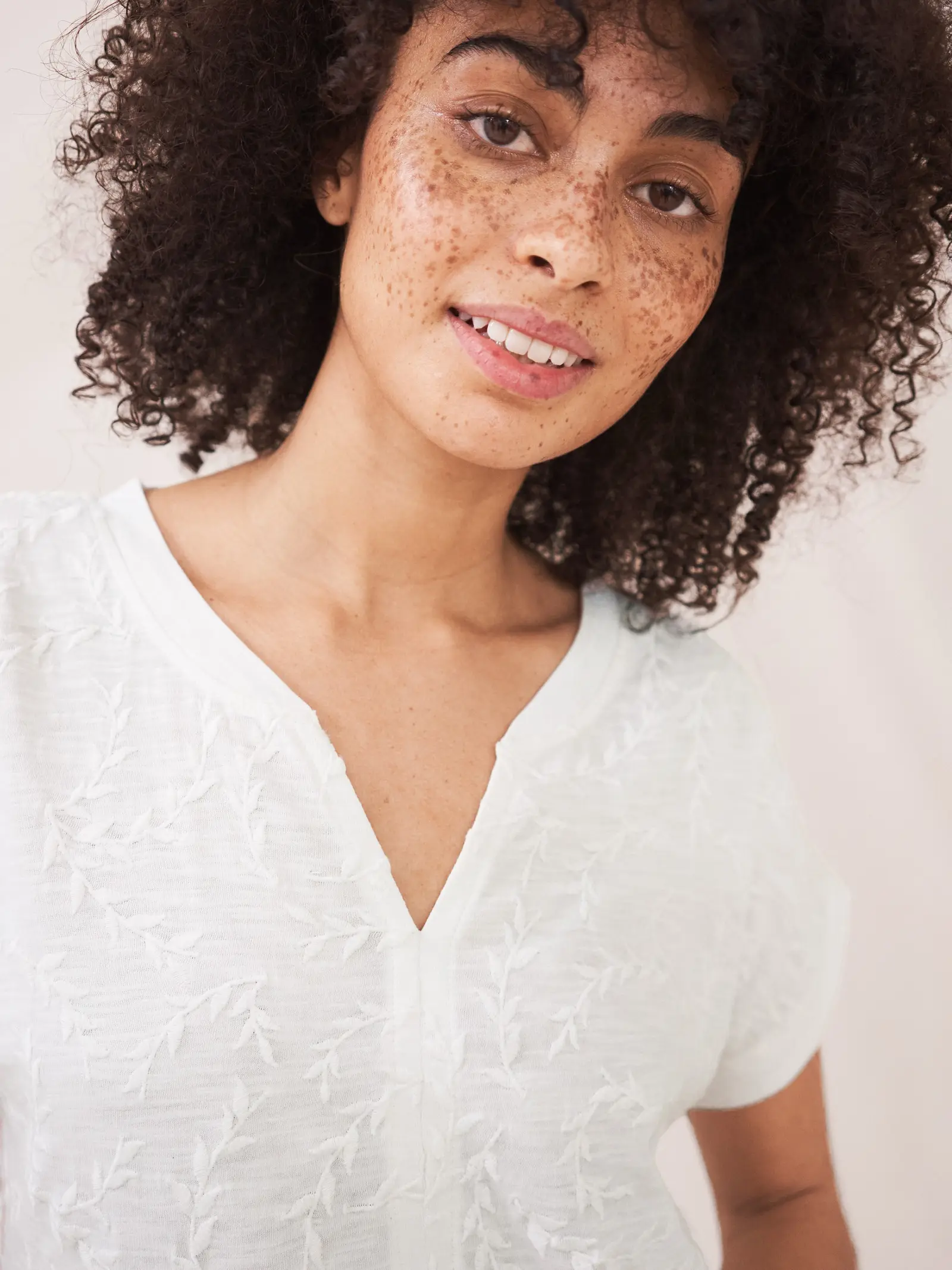 White Stuff Nelly Notch Embroidered Tee - Brilliant White 2 White Stuff Nelly Notch Embroidered Tee - Brilliant White