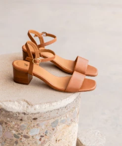 Bobbies Paris Rita Summer Camel Ledersandalen