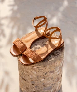 Bobbies Paris Suzanne Summer Camel Flache Ledersandalen