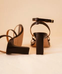 Bobbies Paris Casey Noir Passion Ledersandalen